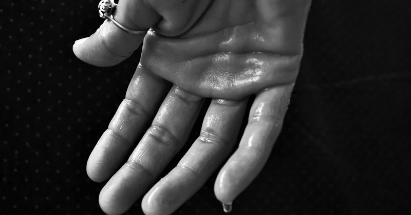 Et quand les mains transpirent ?